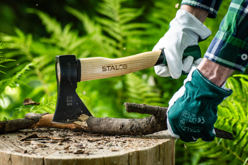 Axe 600g Wooden Handle STALCO S012332060 - Image 3